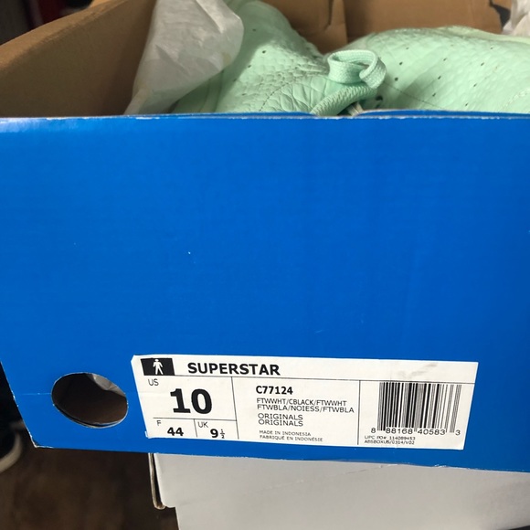 Adidas - Picture 2 of 3